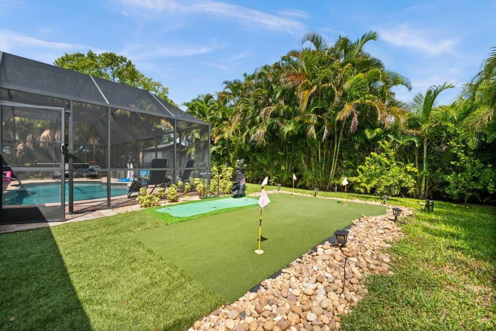 Sunny Oasis Getaway -Heated Pool-Mini Golf-Near Beach Нокоміс Екстер'єр фото